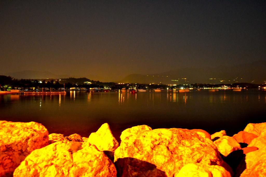 Asso Bed & Breakfast Manerba del Garda Exterior photo
